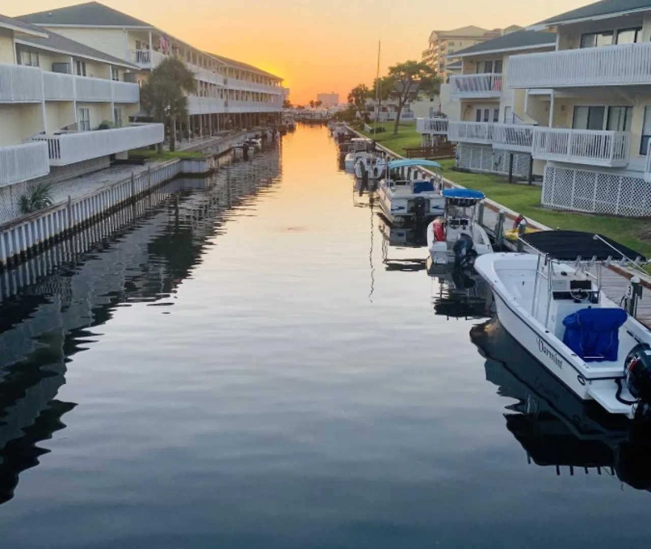Sandpiper Cove 2 Bedroom 2 Bathroom With Harbor View Destin